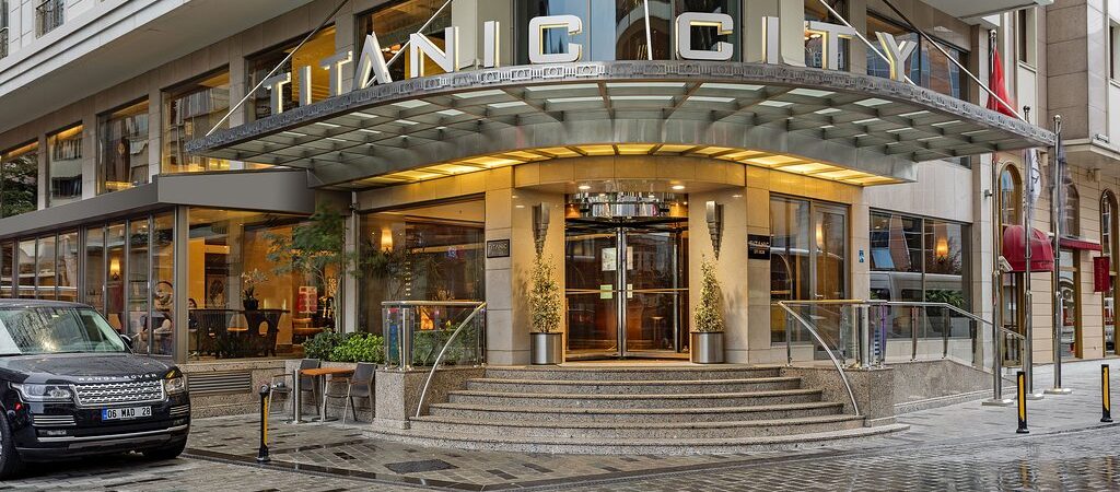 โรงแรมไททานิกซิตี้ Titanic City Taksim ในอิสตันบูล